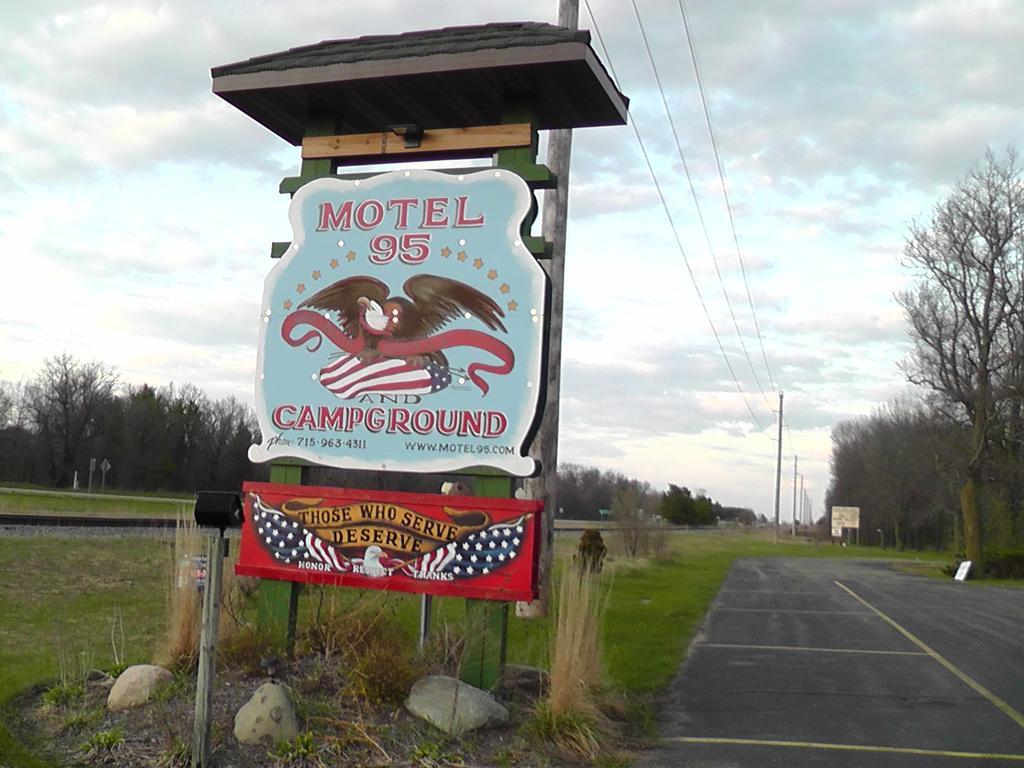 Motel 95 & Campground Hixton Εξωτερικό φωτογραφία