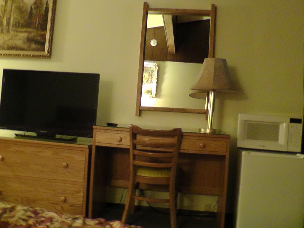 Motel 95 & Campground Hixton Εξωτερικό φωτογραφία